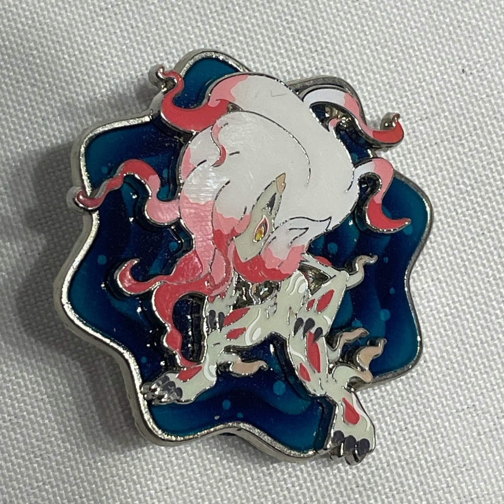 Official Pokémon enamel pin Hisuian Zoroark Pokémon TCG: Hisuian Zoroark VSTAR